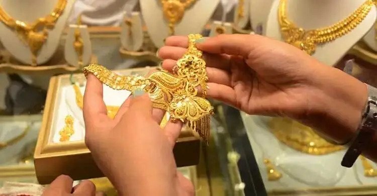 সোনার দাম আরও কমলো, ভরি ২৫১১৮৪ টাকা
